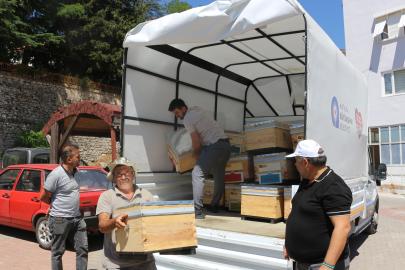 Büyükşehir’den Gündoğmuş ve İbradılı arıcılara bereket kovanı